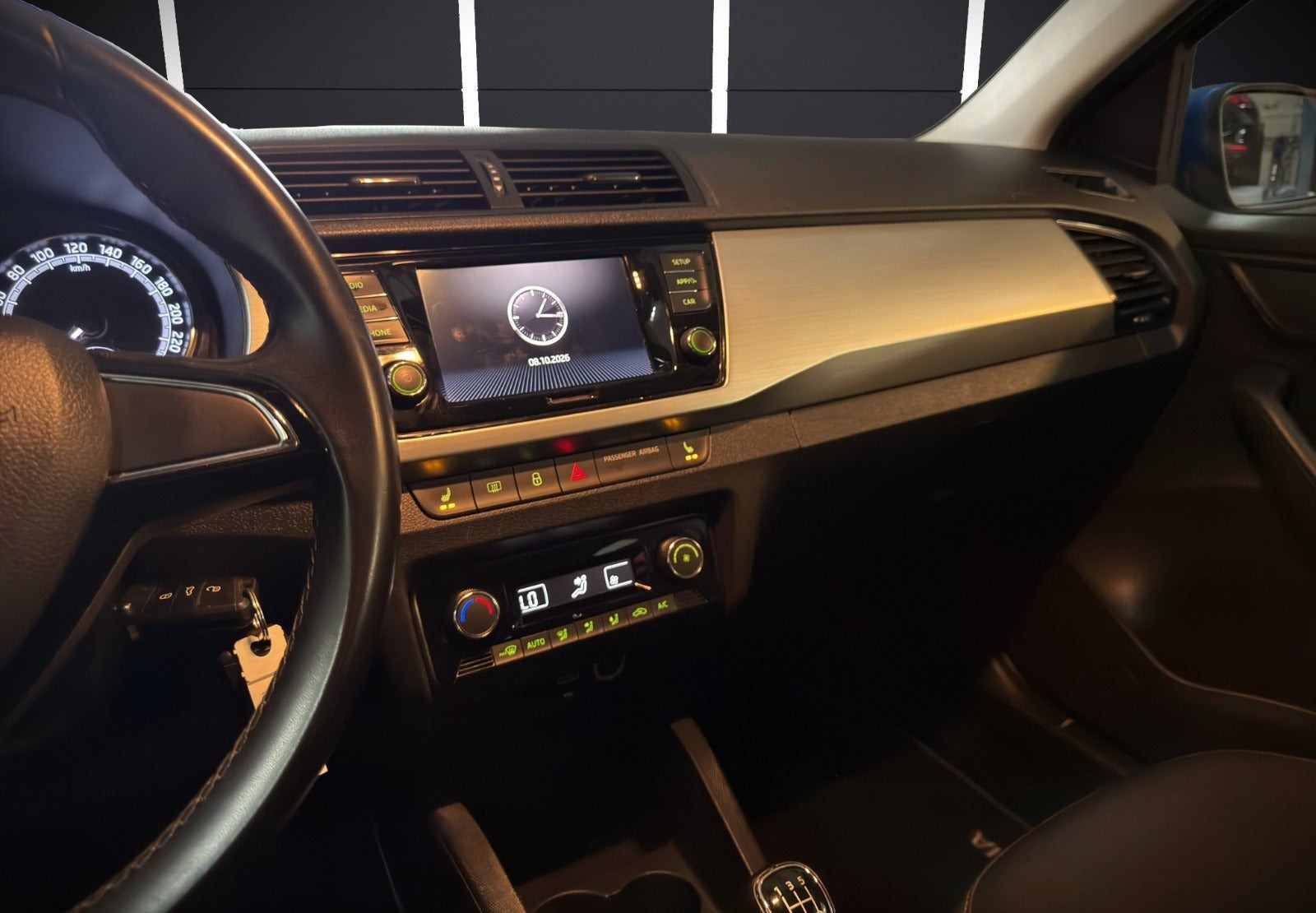 Blå Skoda Fabia fra 2020