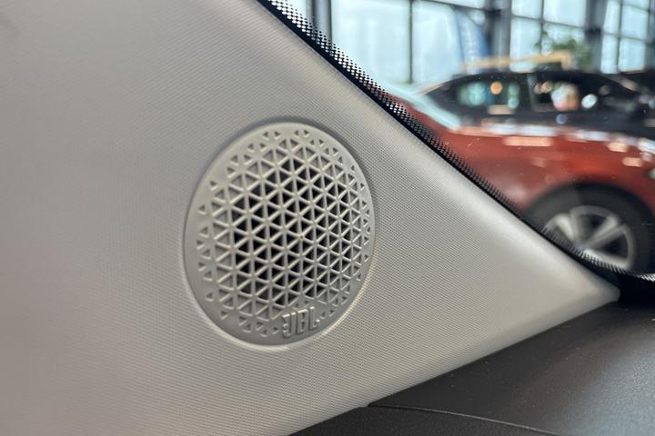 Hvid Fiat 500e fra 2023