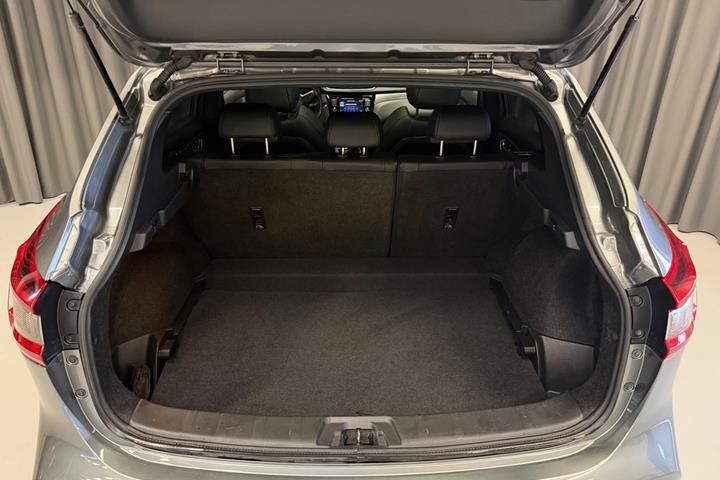 Grå Nissan Qashqai fra 2019