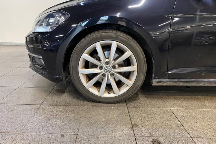 Sort VW Golf VII fra 2019