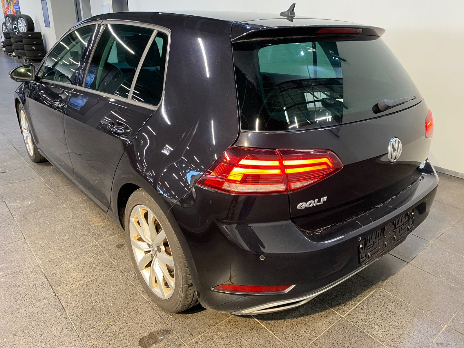 Sort VW Golf VII fra 2019