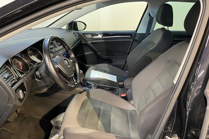 Sort VW Golf VII fra 2019