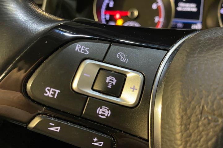Sort VW Golf VII fra 2019