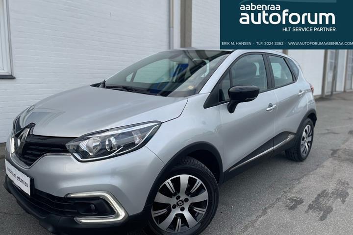 Sølv Renault Captur fra 2018