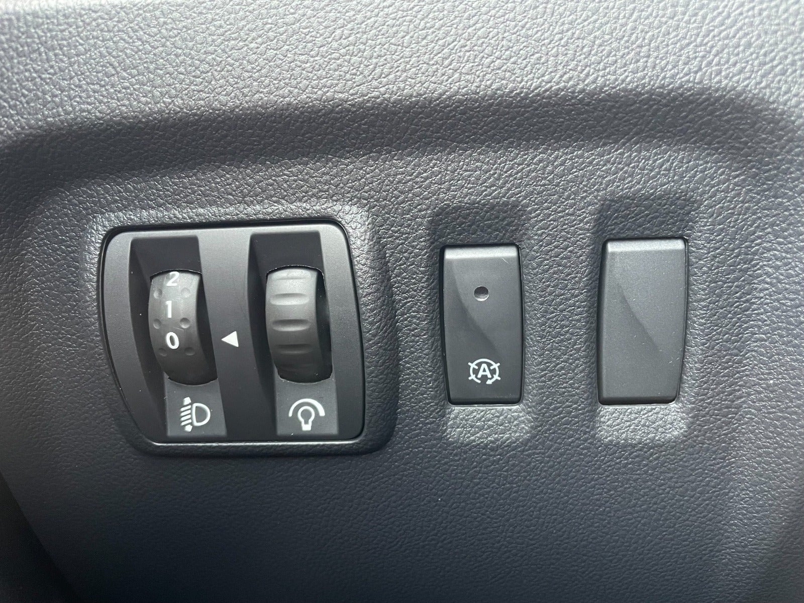 Sølv Renault Captur fra 2018