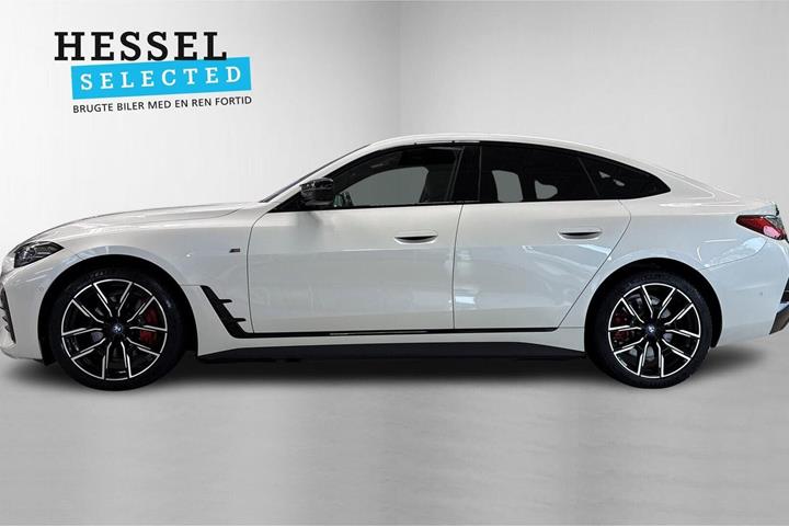 Hvid BMW i4 fra 2022