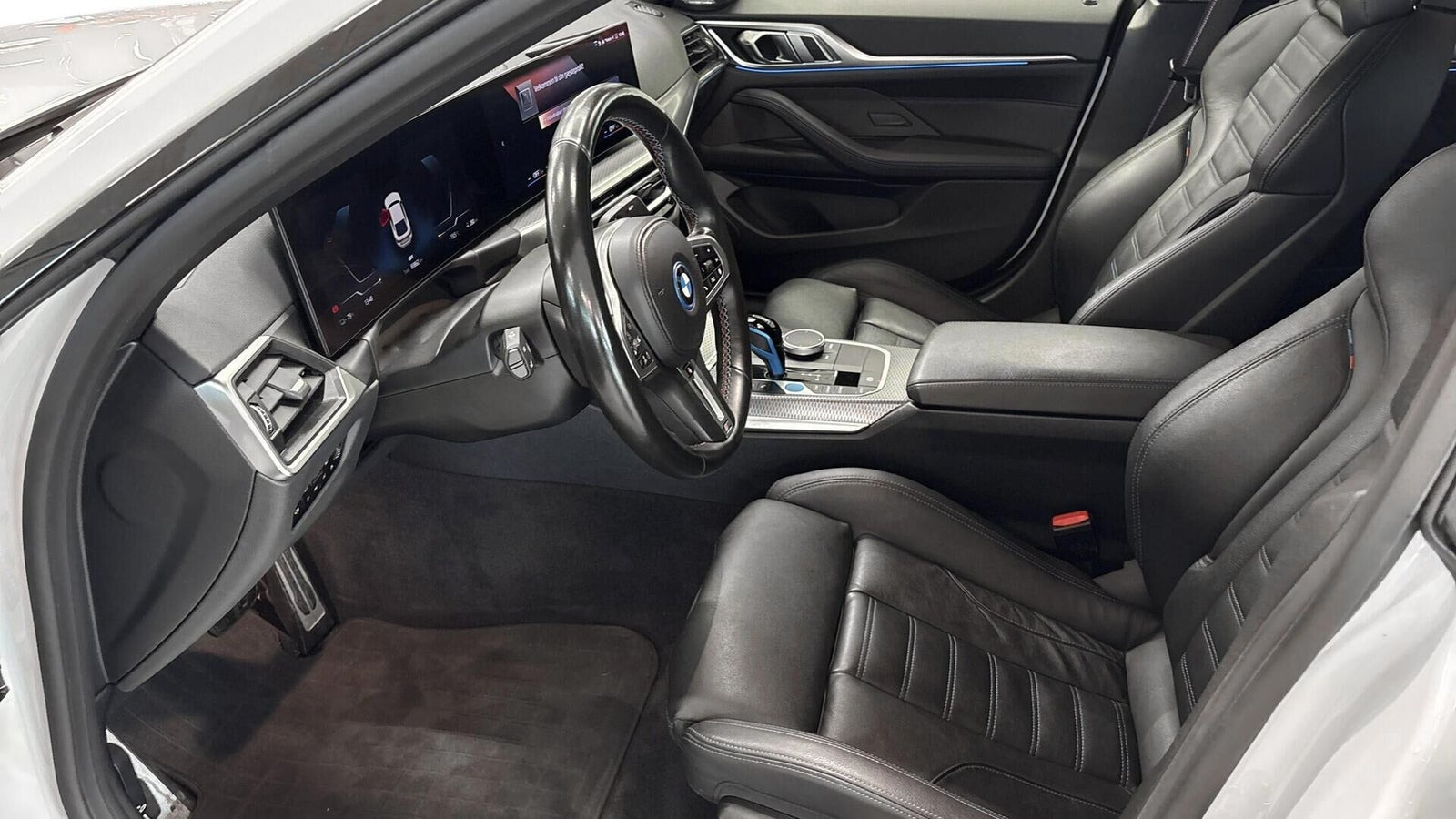 Hvid BMW i4 fra 2022