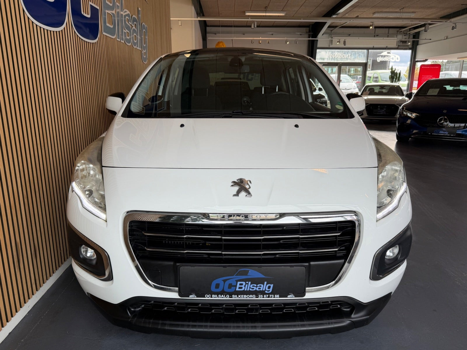 Hvid Peugeot 3008 fra 2014