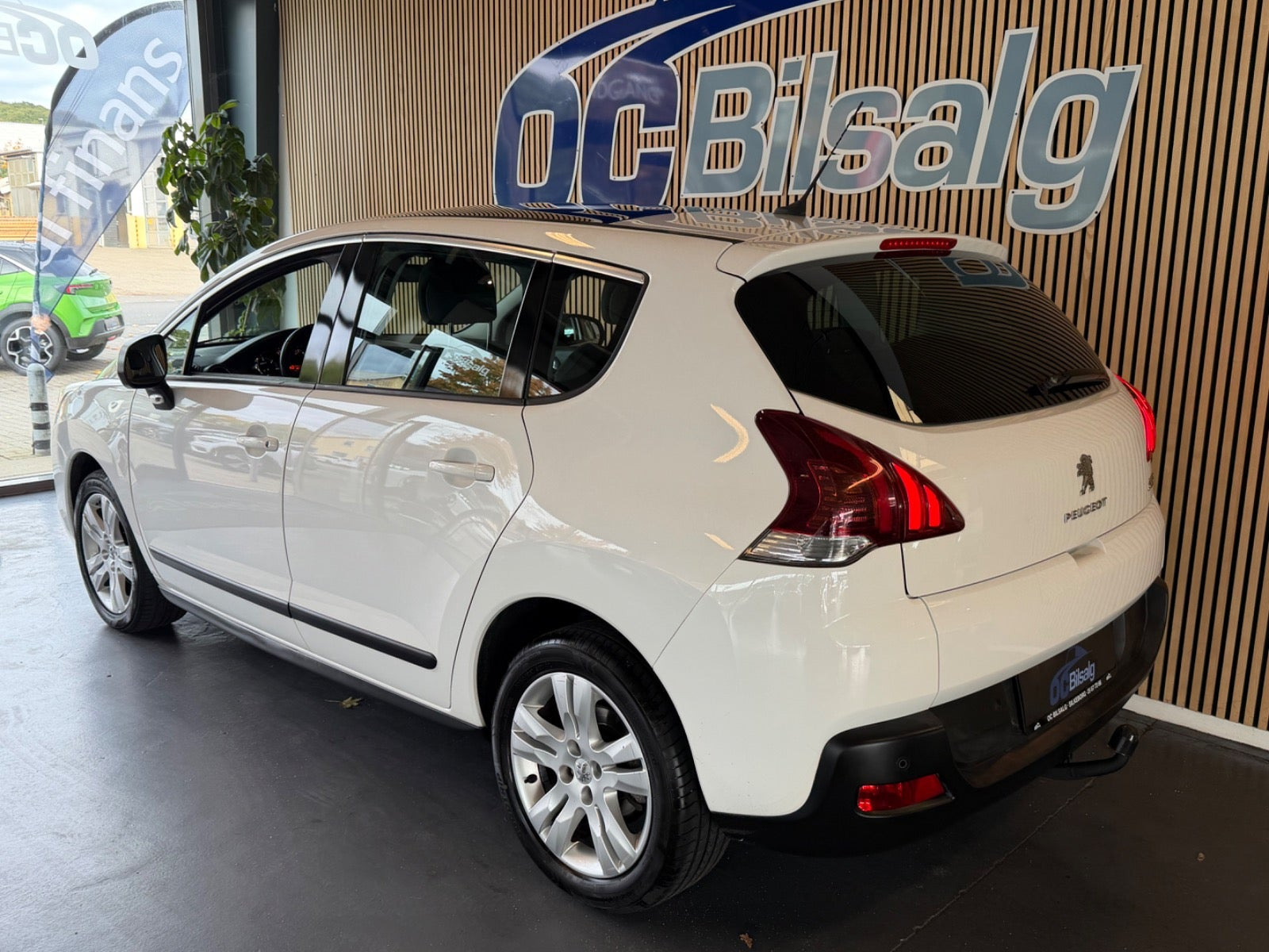 Hvid Peugeot 3008 fra 2014