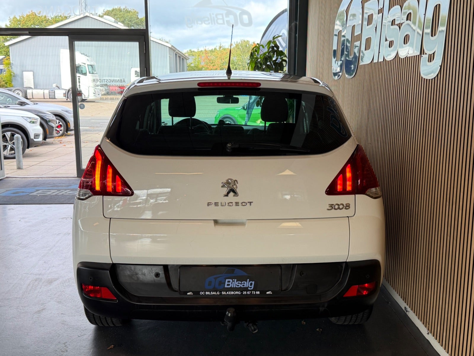 Hvid Peugeot 3008 fra 2014