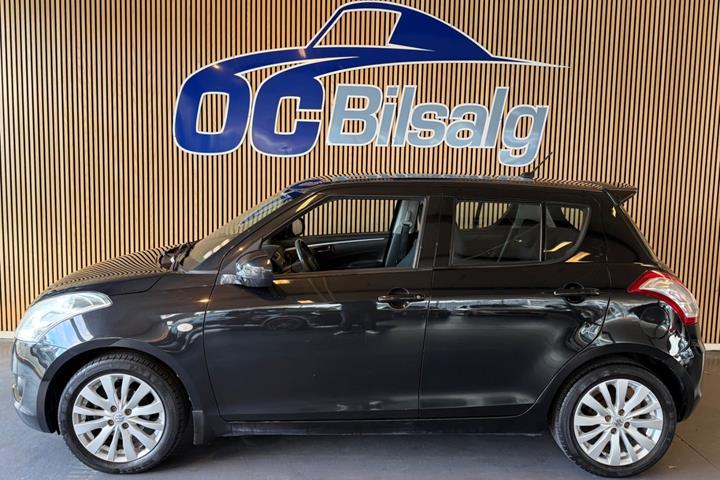 Sort Suzuki Swift fra 2012