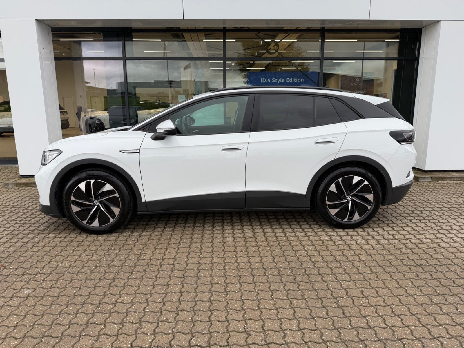 Hvid VW ID.4 fra 2024