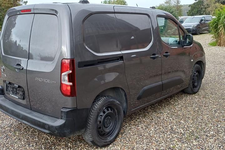 undefined Toyota ProAce City fra 2021