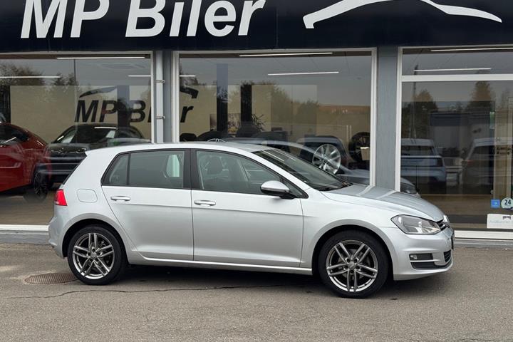 Sølv VW Golf VII fra 2013