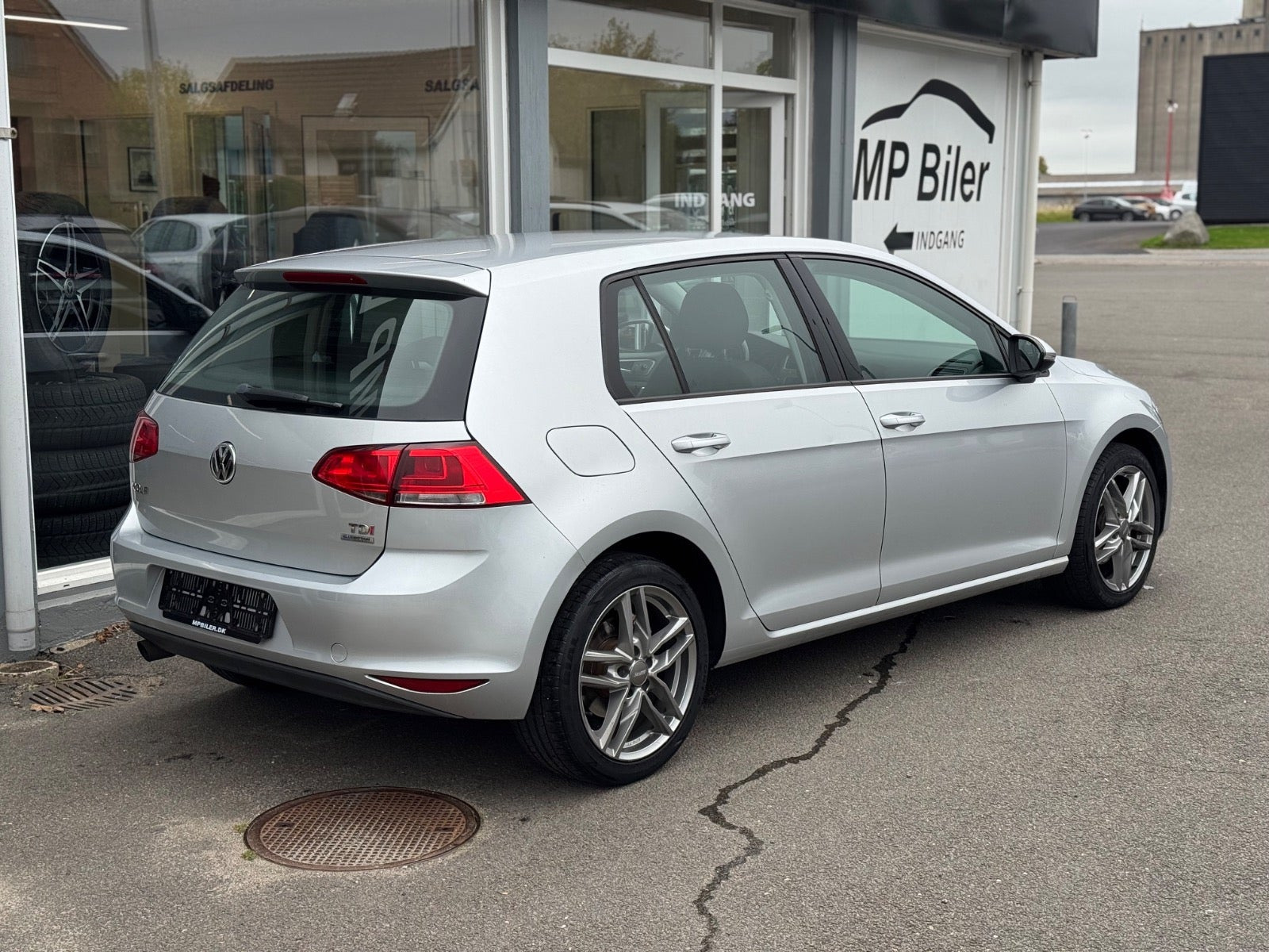 Sølv VW Golf VII fra 2013