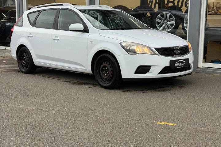 Hvid Kia Ceed fra 2011