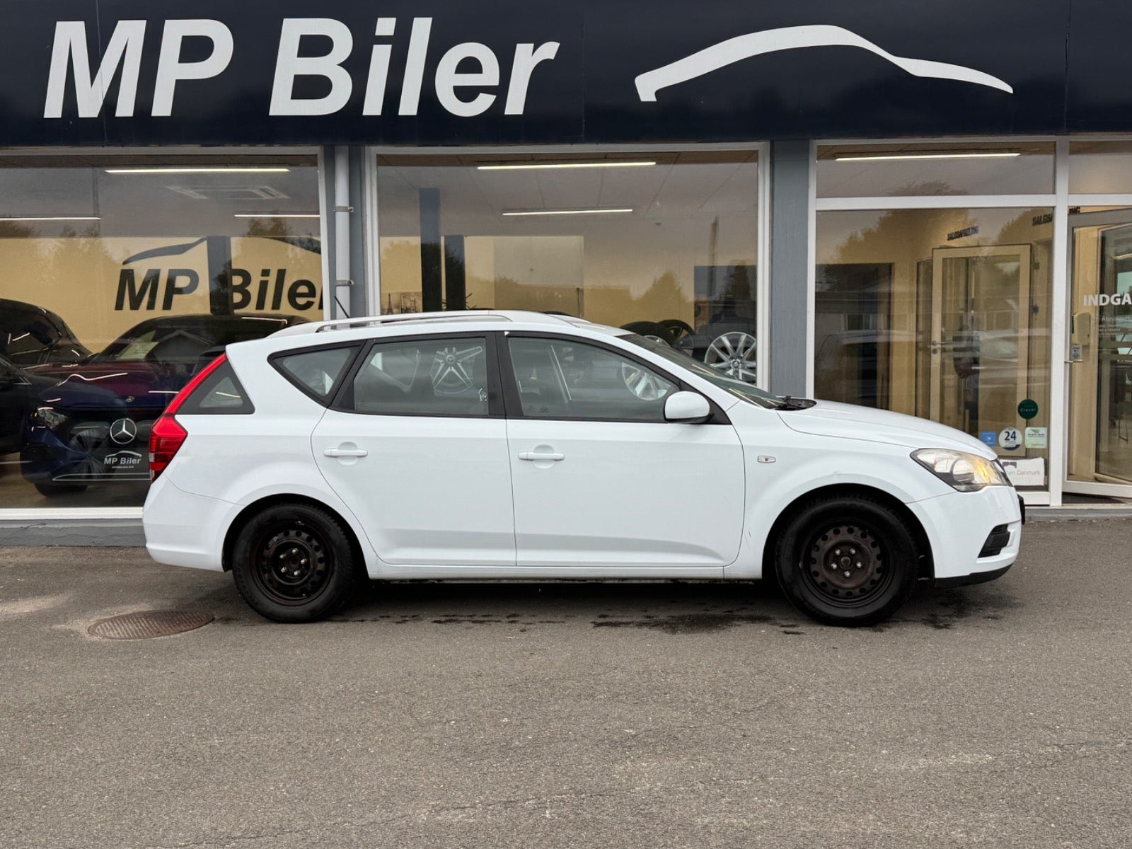 Hvid Kia Ceed fra 2011