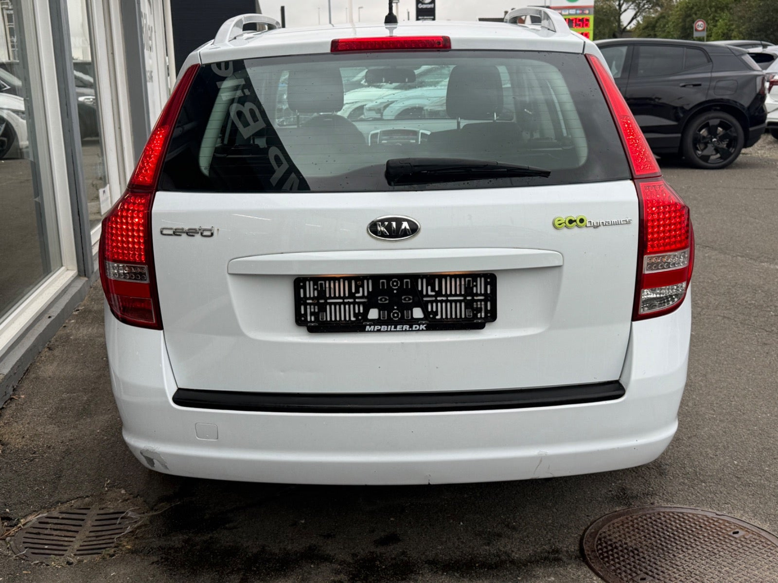 Hvid Kia Ceed fra 2011