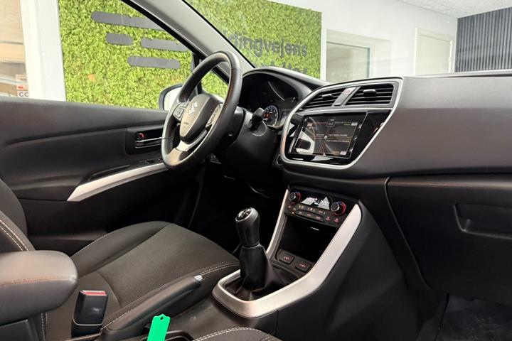 undefined Suzuki S-Cross fra 2018