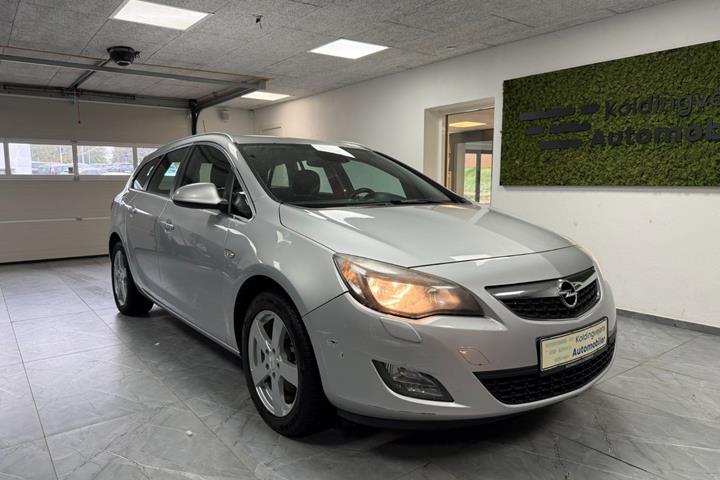 undefined Opel Astra fra 2011