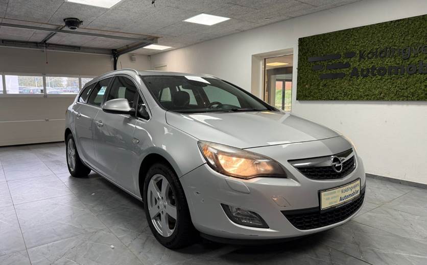 Opel Astra 1,6 T 180 Sport