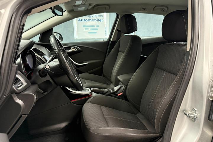 undefined Opel Astra fra 2011
