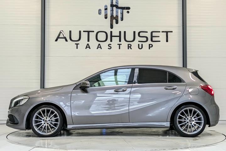 Grå Mercedes A200 fra 2017