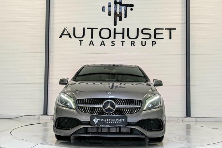 Grå Mercedes A200 fra 2017