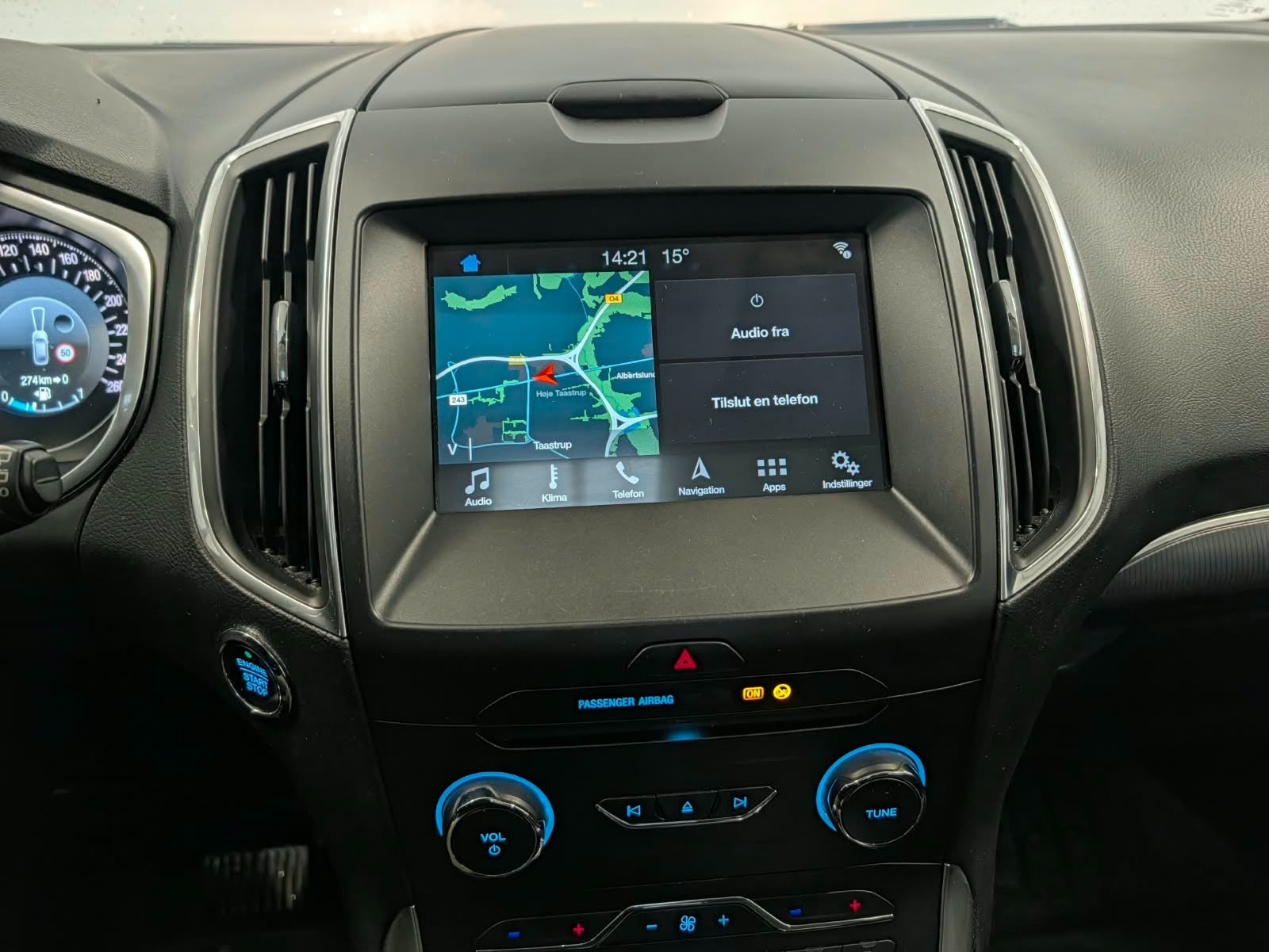 Grå Ford Galaxy fra 2018