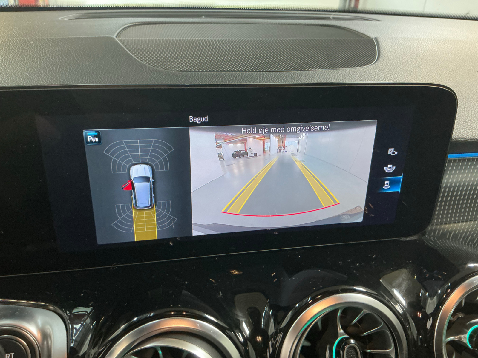 undefined Mercedes EQB250 fra 2023