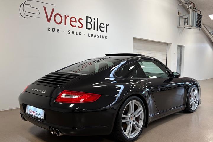 Sort Porsche 911 Carrera 4S fra 2008