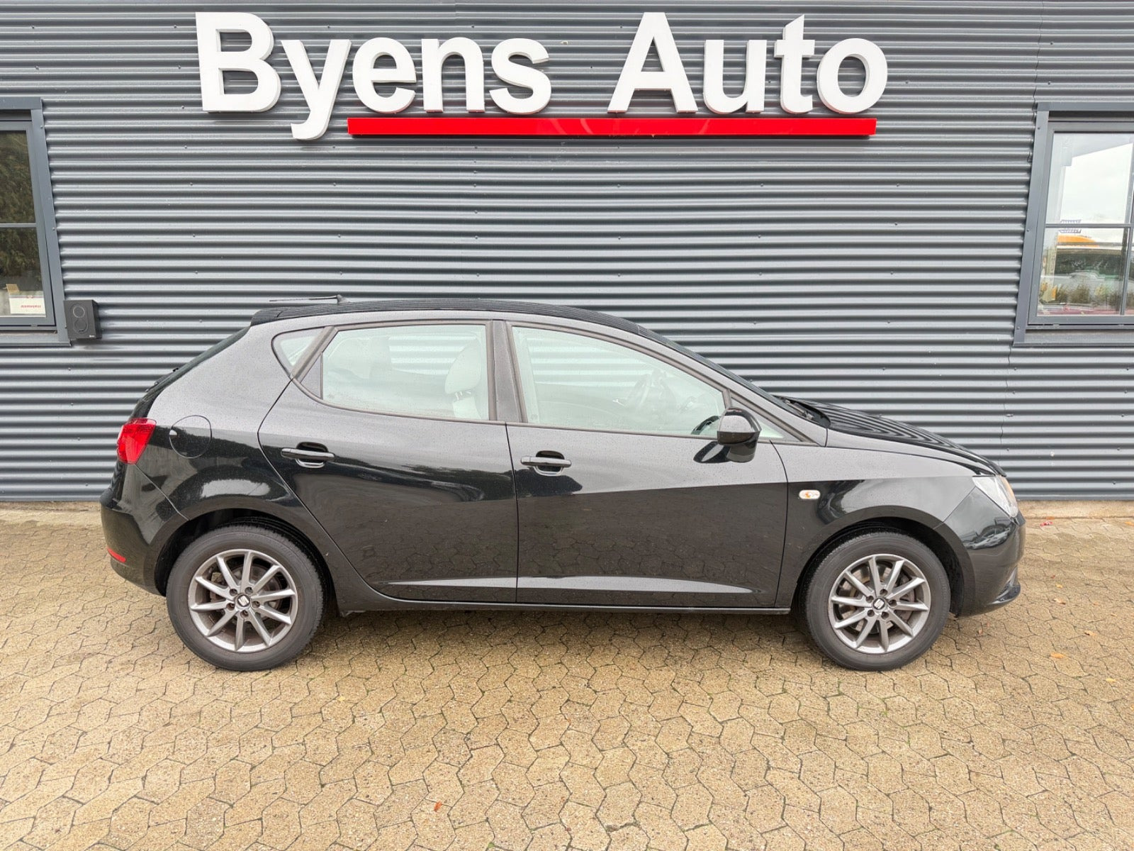 Sort Seat Ibiza fra 2017