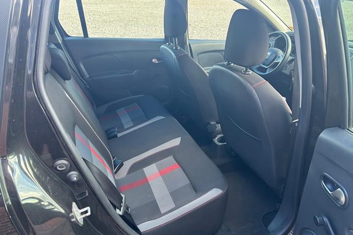 Sort Dacia Logan fra 2019