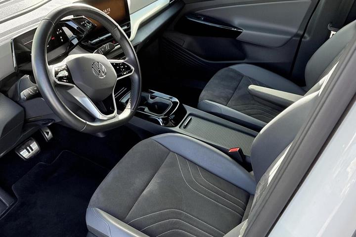 Sølv VW ID.4 fra 2023