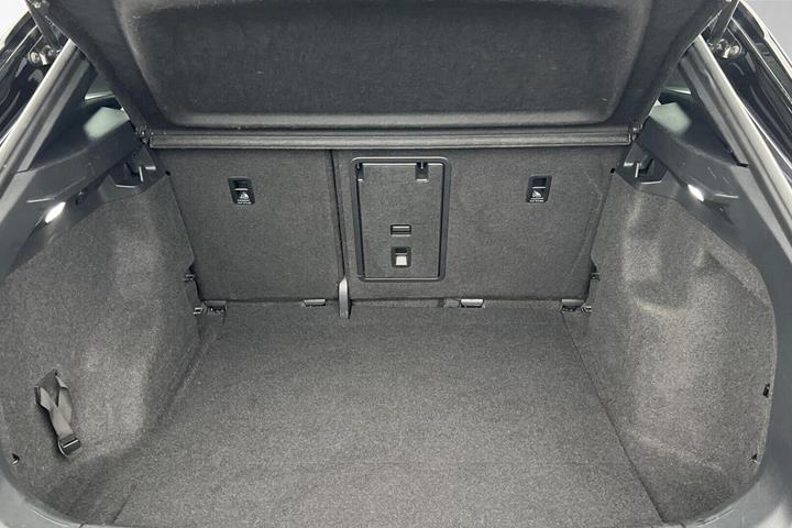 Hvid VW ID.4 fra 2023