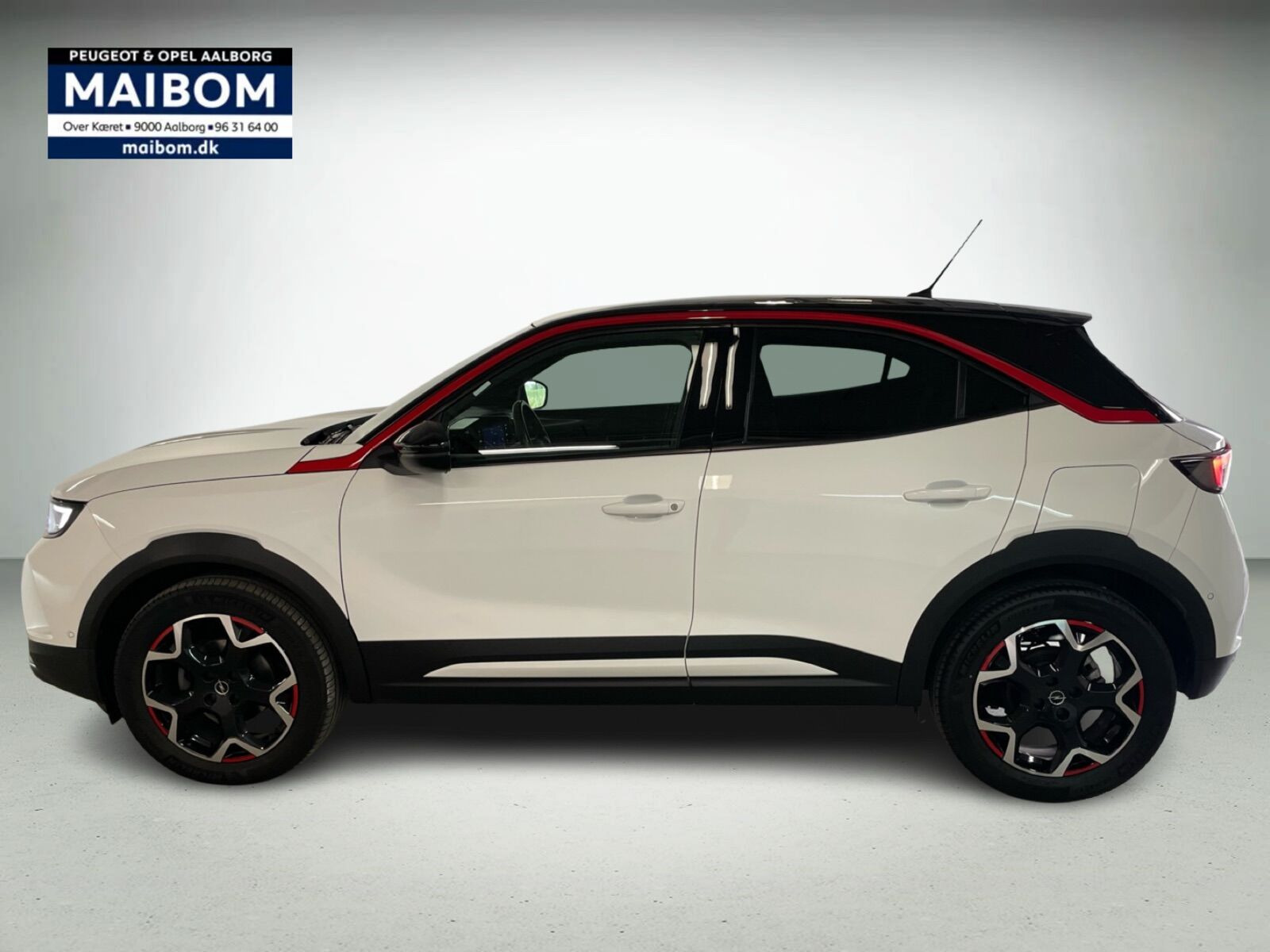 Hvid Opel Mokka fra 2021