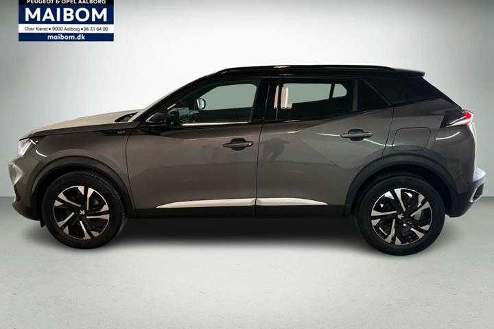 Grå Peugeot 2008 fra 2021