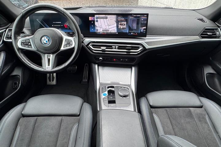Sort BMW i4 fra 2024