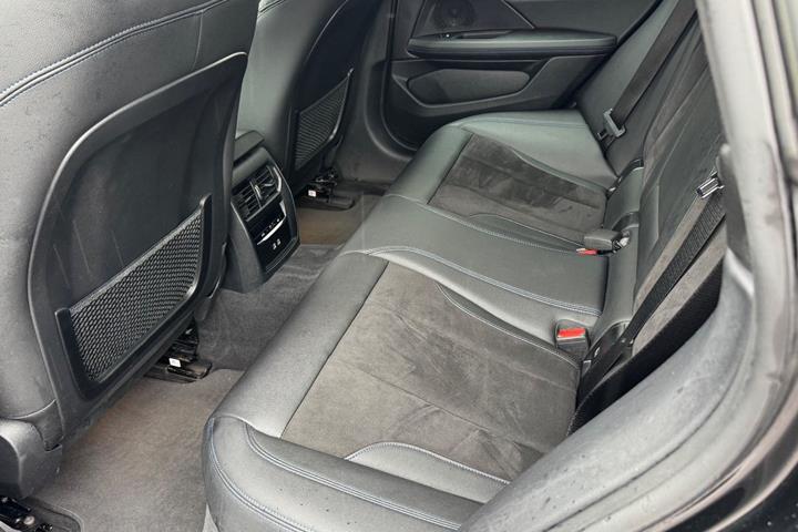 Sort BMW i4 fra 2024