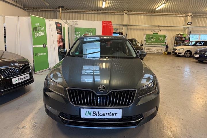 undefined Skoda Superb fra 2018
