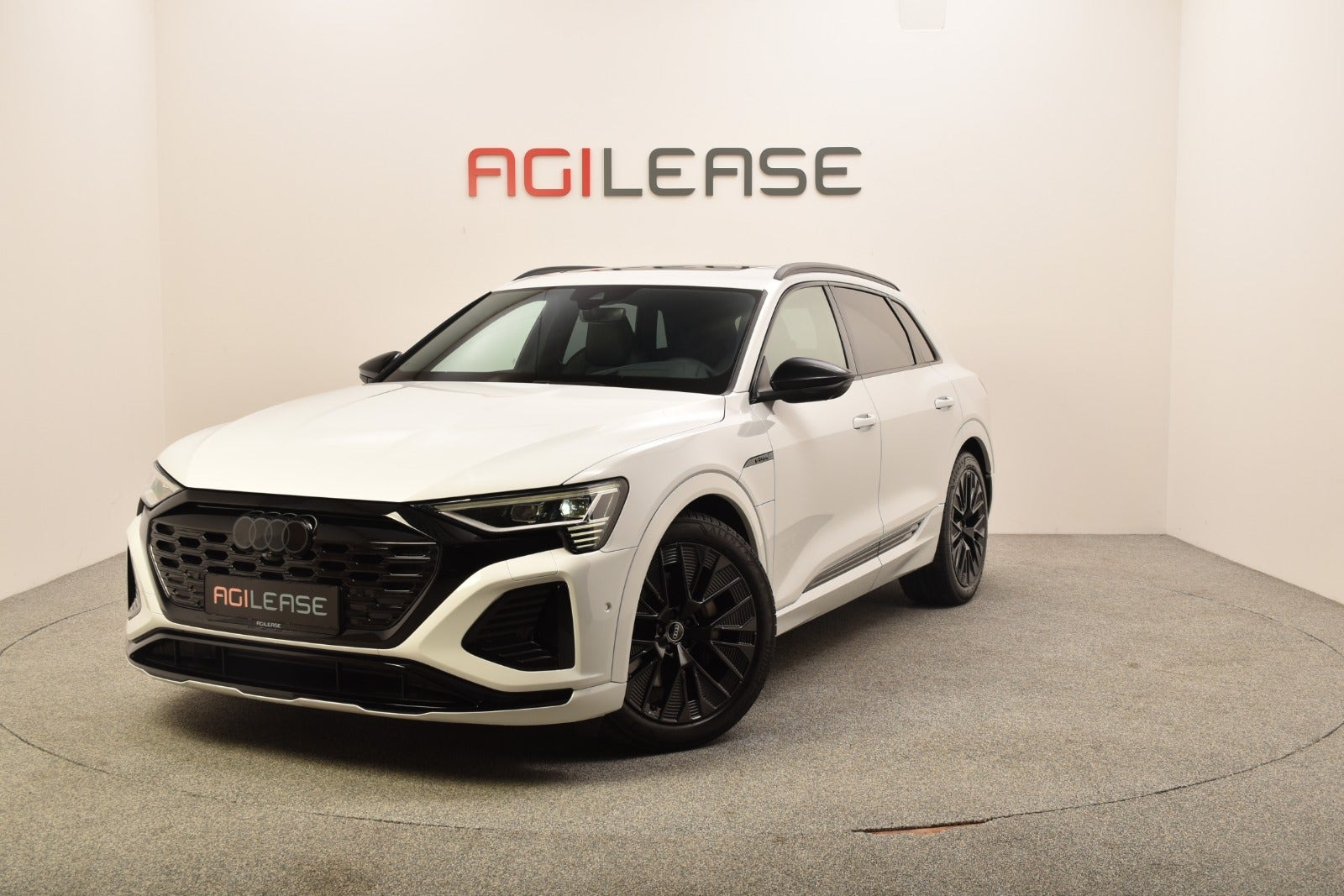 Audi Q8 e-tron 55 S-line quattro