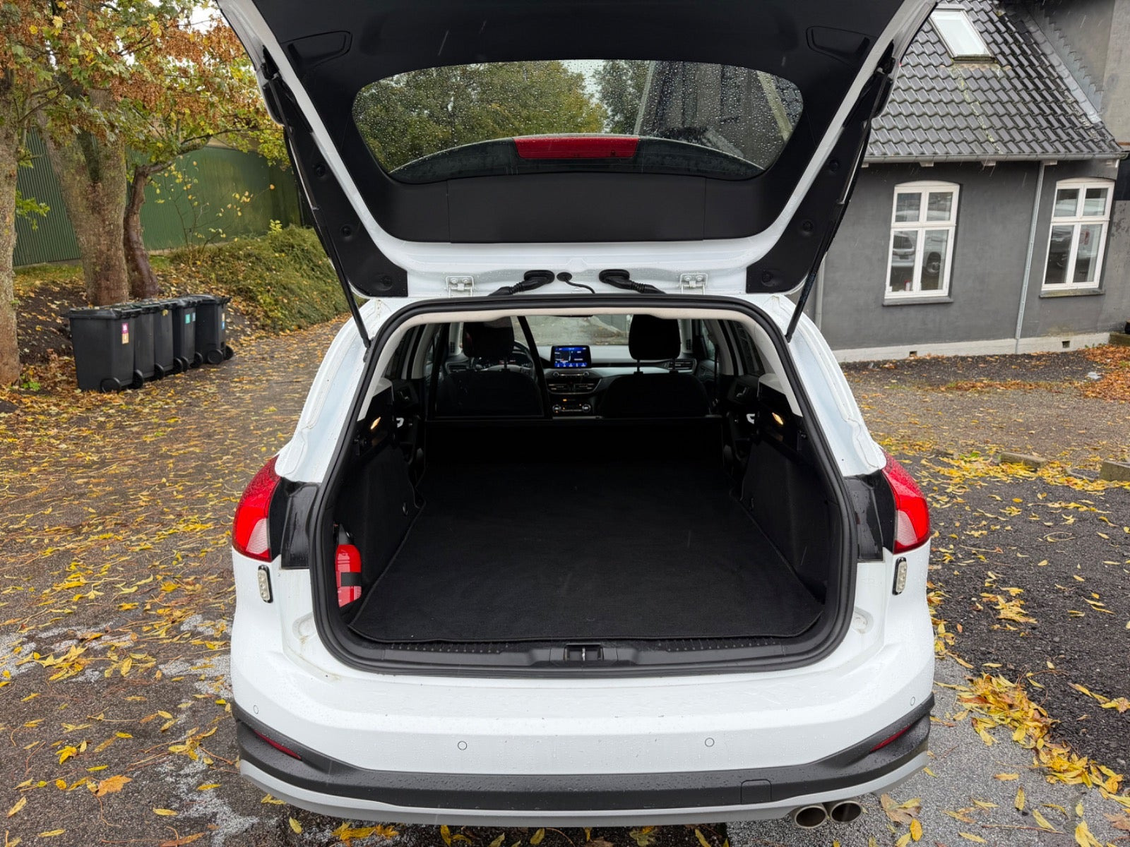 Hvid Ford Focus fra 2020