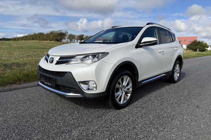 Hvid Toyota RAV4 fra 2013