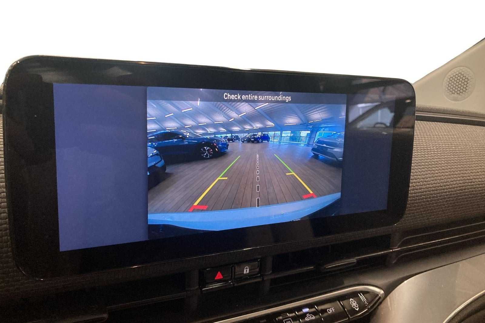 Blå Fiat 500e fra 2023