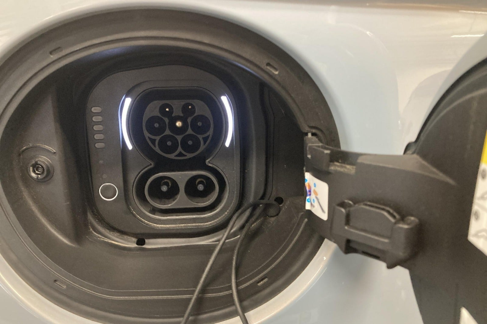 Blå Fiat 500e fra 2023