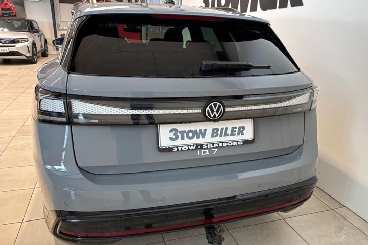 Grå VW ID.7 fra 2026