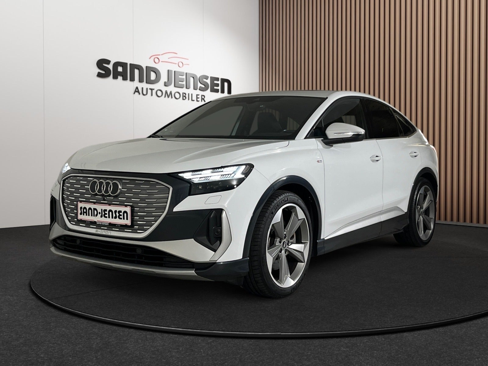 Audi Q4 e-tron 50 S-line Sportback quattro