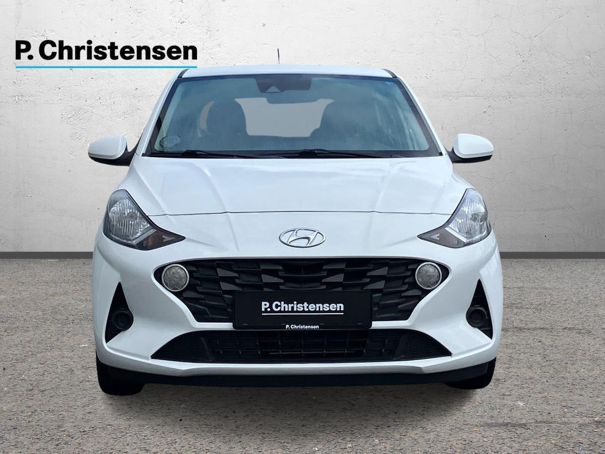 Hvid Hyundai i10 fra 2022