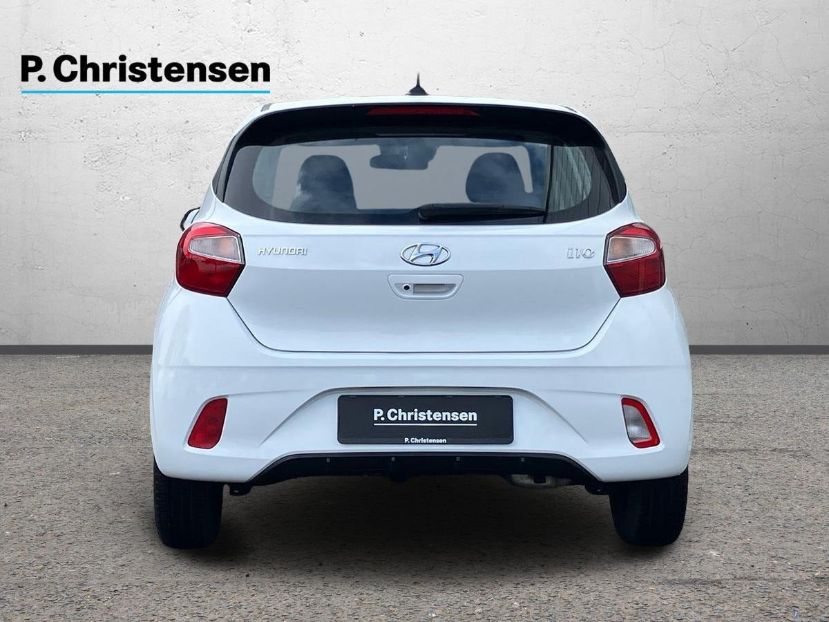 Hvid Hyundai i10 fra 2022