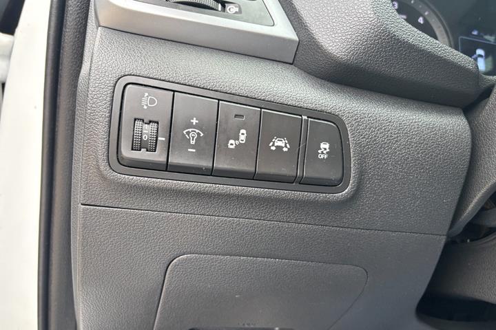 Hvid Hyundai Tucson fra 2016
